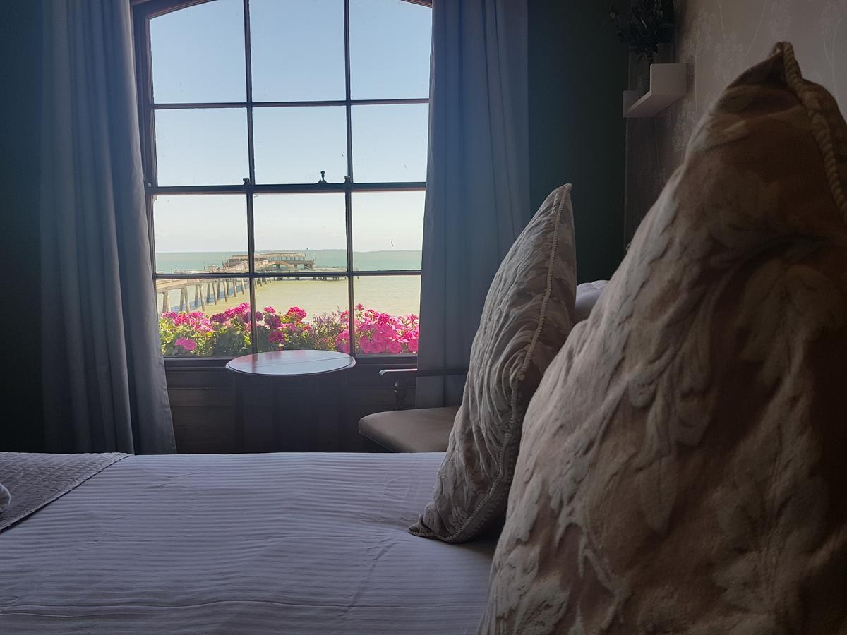 Waterfront Hotel Дил Экстерьер фото